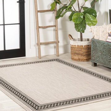 Lucia Classic Diamond Border Indoor/outdoor Area Rug